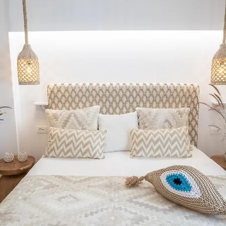 Flora (adults Only) 2*