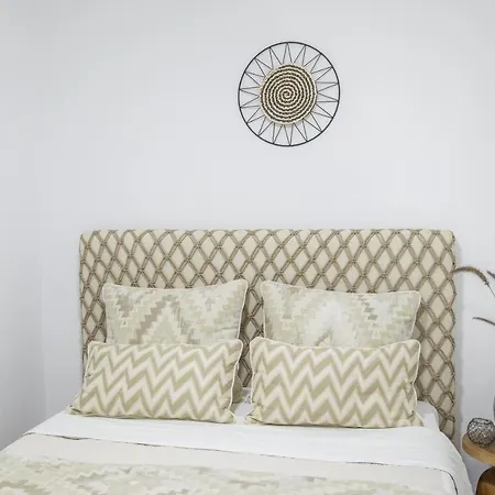 Flora (adults Only) Naxos City