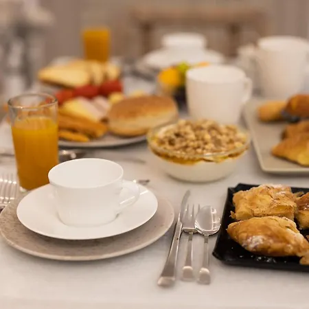 ホテル Flora (adults Only)