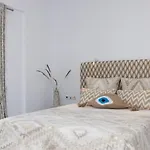 Flora (adults Only) Otel 2*