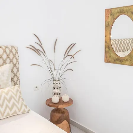 Flora (adults Only) Hotel