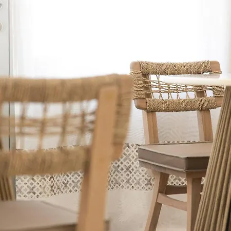 弗洛拉别墅酒店 2* Naxos City