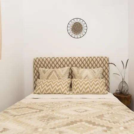 Flora (adults Only) מלון 2*