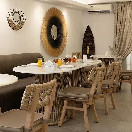 Flora (adults Only) 2* Naxos City