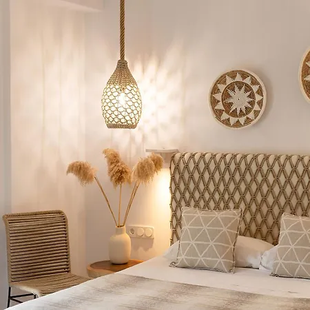 Flora (adults Only) Hotel
