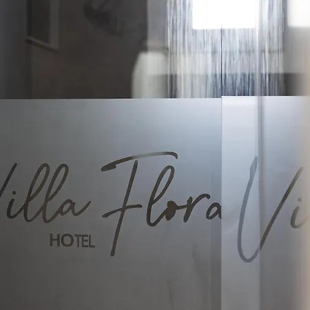 Flora (adults Only) 2*