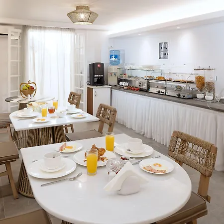 Hotell Flora (adults Only) 2*