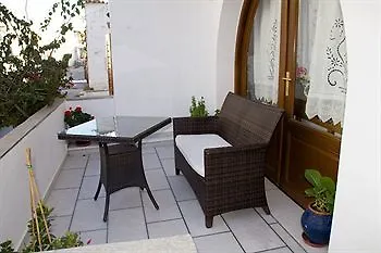 Flora (adults Only) 2* Naxos City