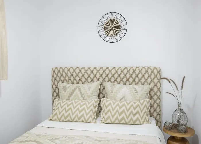 Flora (adults Only) Naxos City