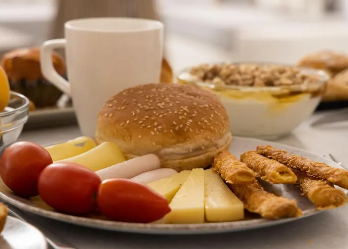 Flora (adults Only) Otel