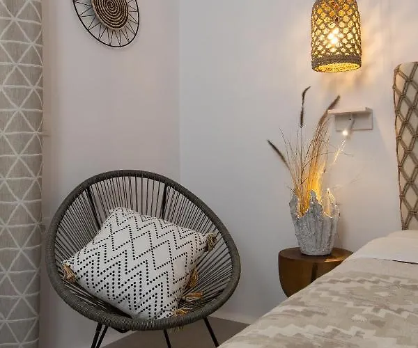 Отель Flora (adults Only) Naxos City