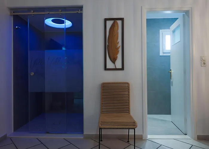 Flora (adults Only) Naxos City