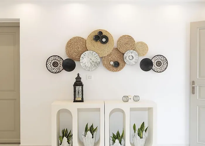 Flora (adults Only) Otel