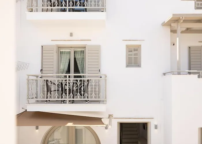 Flora (adults Only) Otel