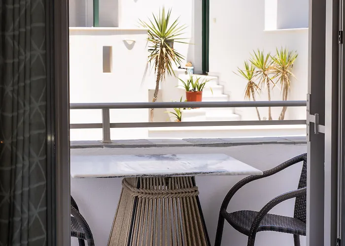 Flora (adults Only) Отель